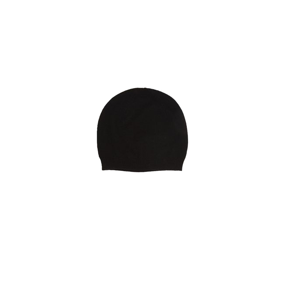 Sofie D'Hoore black beanie: Expertly knit, 1-ply blend of cashmere and wool, 70% wool, 30% cashmere for warmth, comfort, and style.